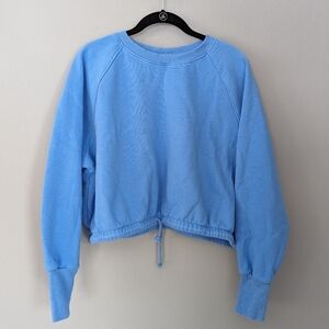 H&M Women's cropped crew neck sweatshirt. Women's blue large cropped sweatshirt